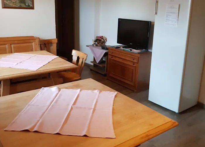 Gaestehaus Erika بيت ضيافة *